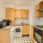 Peaceful 1Br Near Canary Warf, 2Min Thames River