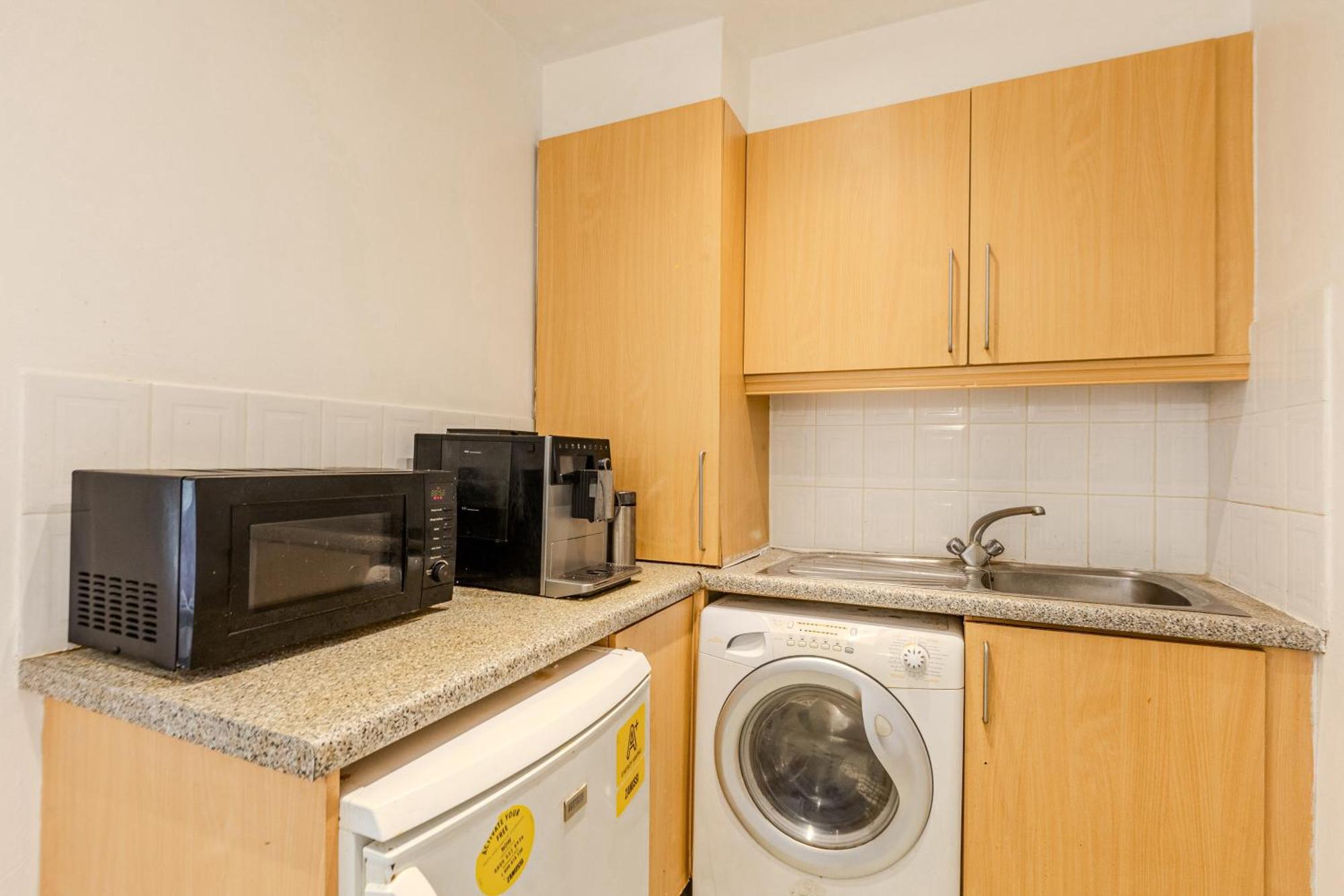 Peaceful 1br Near Canary Warf, 2min Thames River Appartamento *