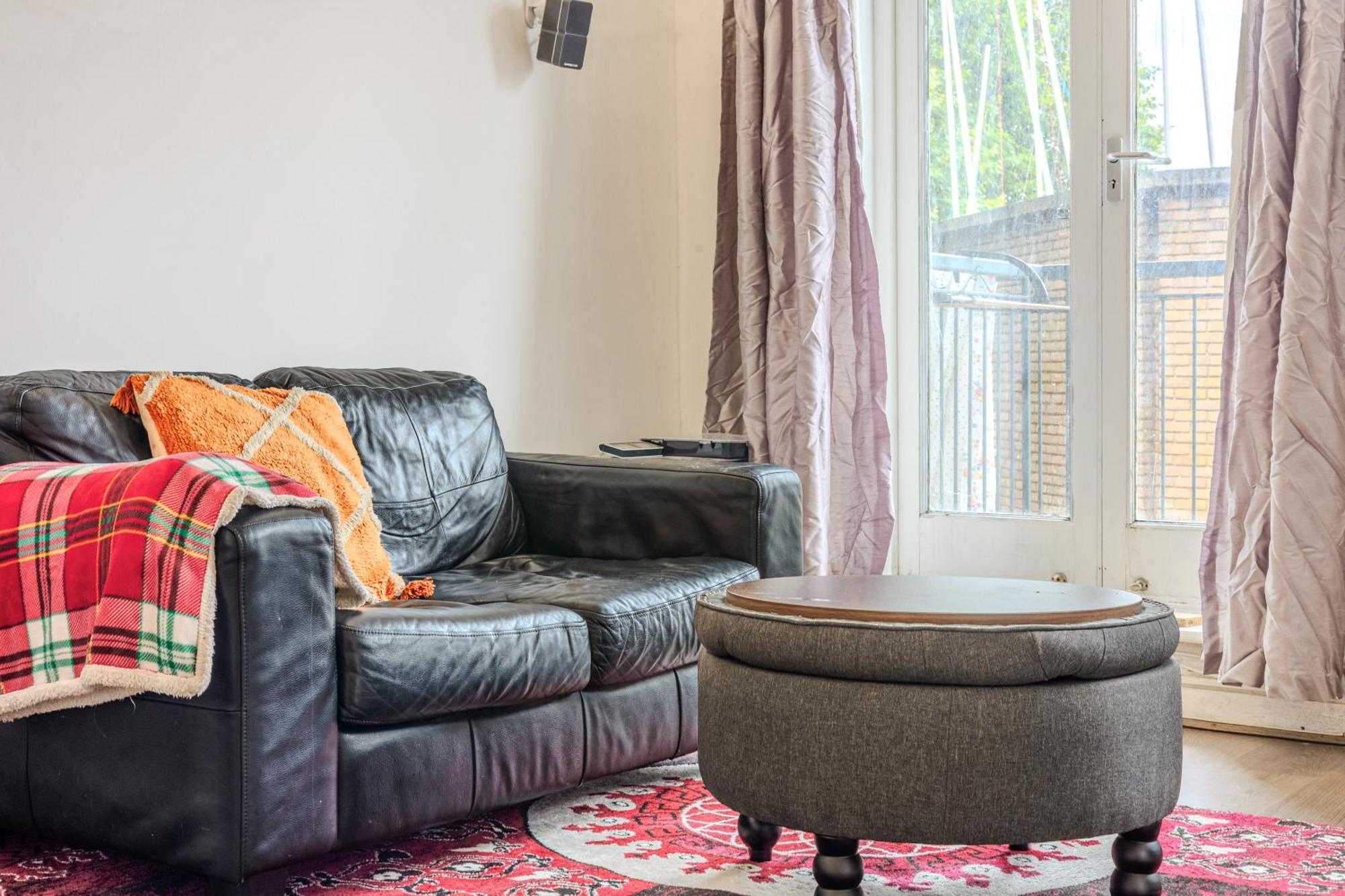 Peaceful 1br Near Canary Warf, 2min Thames River *